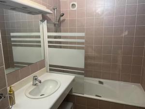 Cosy 45m2 private apartment Paris Montparnasse