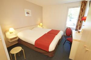 Hotels Hotel Kyriad Vernon / Saint Marcel : photos des chambres