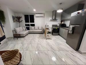 Balboa Avenue Sky Suites