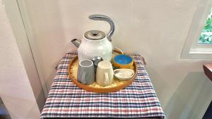 The Simple Place - King and Twin