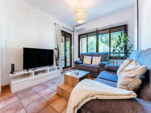 Apartment near Benalmádena s golden beaches