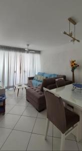 Apartamento Encantador em Pitangueiras - Andar Alto, Lateral ao Mar e Garagem