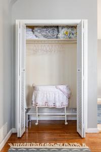 Free Parking -5 Guests- 30 min to NYC