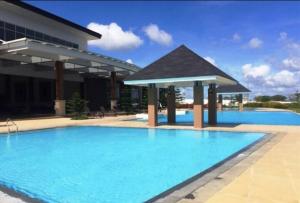 Idyllic Taal with Modern Vibe 2BR Condo Stunning View - Netflix - 3AC - WiFi