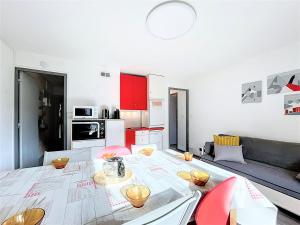 Appartement skis aux pieds avec balcon pour 7 pers - FR-1-267-324