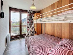 Appartement skis aux pieds avec balcon pour 7 pers - FR-1-267-324