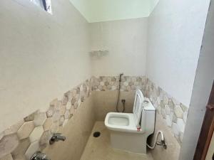 Ideal 2BHK for Families & Work Trips