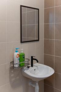 Bright & Airy Double-Storey Retreat 4BR
