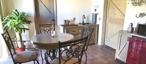 Elegant & Stylish in the Downtown