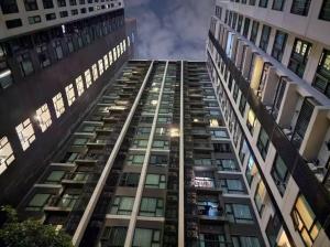 Thonglor Next to BTS Modern Condo - Fitness gym with full view