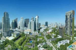 Thonglor Next to BTS Modern Condo - Fitness gym with full view