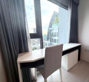 Thonglor Next to BTS Modern Condo - Fitness gym with full view