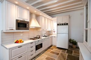 THA-LIA Myconian Suites and Studios Myconos Greece