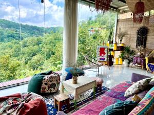 Roxie home view thung lũng,săn mây, gần trung tâm
