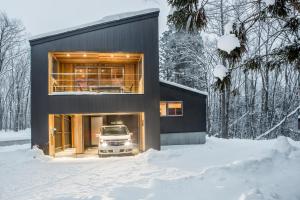 Phoenix Cocoon by HHG