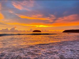 San Antonio Beach Guesthouse & Restaurant