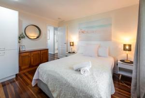 Pet friendly beachfront home- sleeps 8