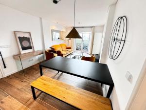 Cascais Parkview Apartment near the Sea - 4 beds