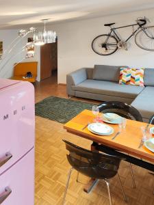 LOLLIPOP - metro to the opera 4 mins away