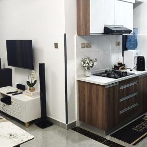 The Nook by Kilimani Lavington Modern and Serene Stay, Balcony, Fast WiFi, Netflix, Gym ,Secure parking on site,Near Quickmart supermarket,Nice restaurants