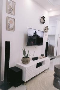 The Nook by Kilimani Lavington Modern and Serene Stay, Balcony, Fast WiFi, Netflix, Gym ,Secure parking on site,Near Quickmart supermarket,Nice restaurants