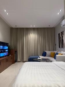 Self-Entry studio Qarnatah