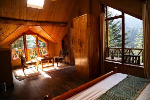 Himtrek Stays X Doghari Chalets ,Jibhi