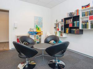 Great cabin in camping resort