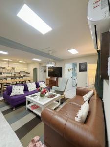 弘大独栋豪华大房间一楼 机场地铁直达 3分钟步行地铁站 Hongdae, Airport Express,metro 3min,Big partyhouse 1st floor