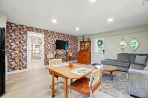 Carriage House Retreat 1