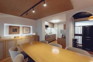 ACOE FUYU HATSUDAI - Re-design 2BR Modish Home in Shinjuku