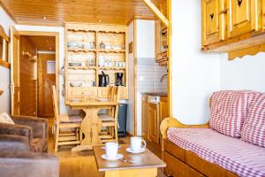 Pralin #1110 - 4 guests - Ski in - Ski out