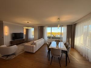 Luxury Oasis in the Heart of the City