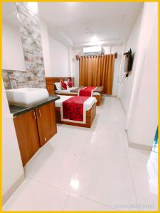 Hotel SP Inn Residency Near Shree Sai Baba Temple - Fully Air conditioned Room - Free Wifi And parking Available - Best Premium Hotel In Shirdi