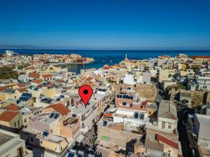 Harbour - Spacious Unique Apartment in Chania Old Town
