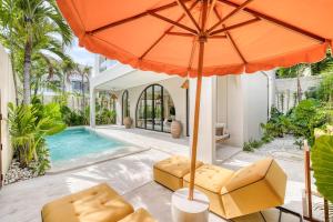 Parisian 2BR Luxury Villa 8mins walk to Beach