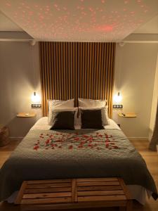 Chambre romantique avec Jacuzzi privée