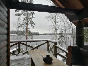 Hirsimökki Villa Lummelahti