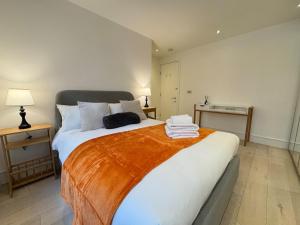 Spacious & Friendly 3-Bed Flat next to Oxford St