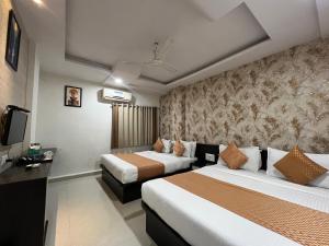 LUMORA INN Hotel shanti kamal
