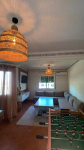 Appartement Marrakech gueliz climatisé avec piscine et baby foot