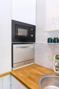 Gîte Puydepont - logement 10 personnes plus STUDIO 3 personnes attenant -