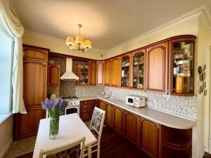 Апартаменти-прованс в центрі завжди зі СВІТЛОМ