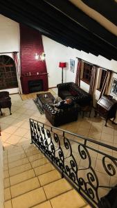 Kleine Villa mit Pool und freie Sicht auf die Berge