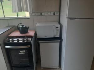 3-bedroom apartment on Praia do Santinho nearby