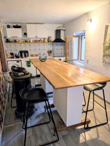 Old town great location cosy home