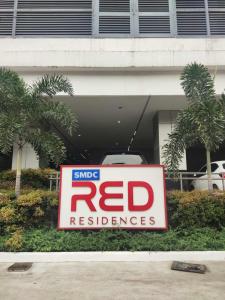 Red Residences Modern Apartment with City View in Makati