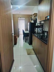 Red Residences Modern Apartment with City View in Makati