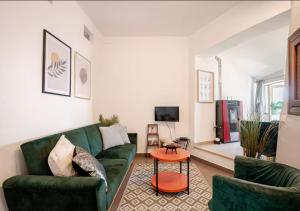 Norma House on the Rocks