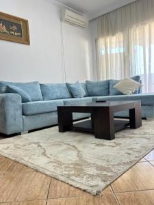 10-th floor flat with stunning city view